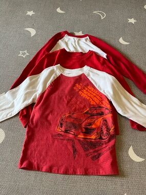Boys XS long sleeve shirts - 12 shirts